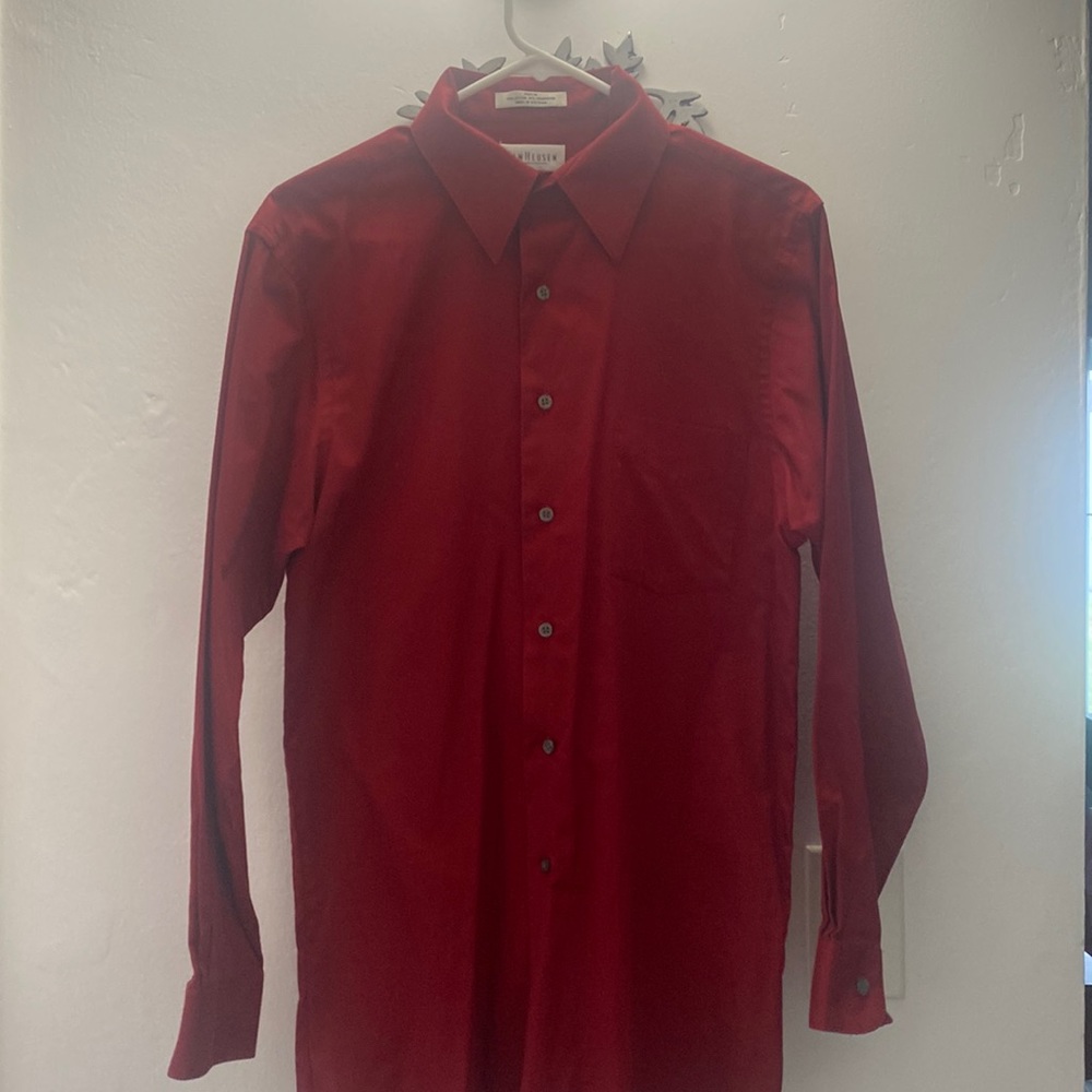 Really nice red shirt